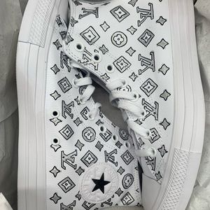 Custom Women’s Converse Louis Vuitton